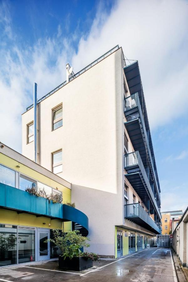 Apartamento Duplex With 3 Bedrooms Praga